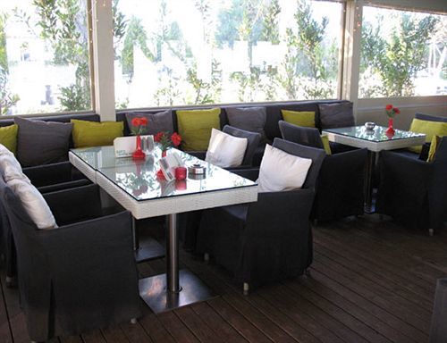 Eviana Hotel